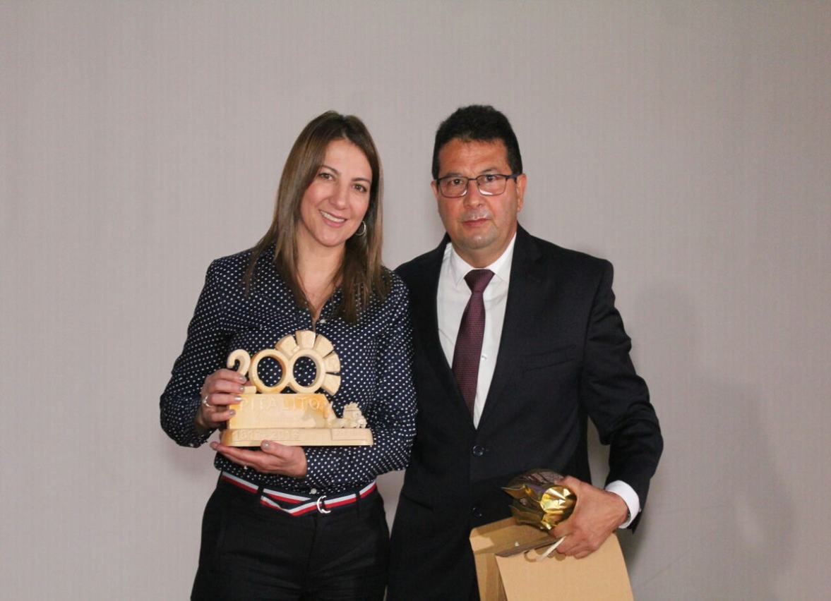 Delegada del Ministerio de las TIC Martha Lucy Giraldo y el alcalde de Pitalito, Miguel Antonio Rico.